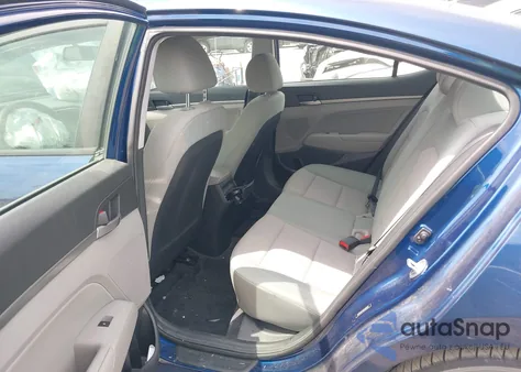 2017 Hyundai Elantra Se z USA, uszkodzony, nr VIN 5NPD84LF9HH060620